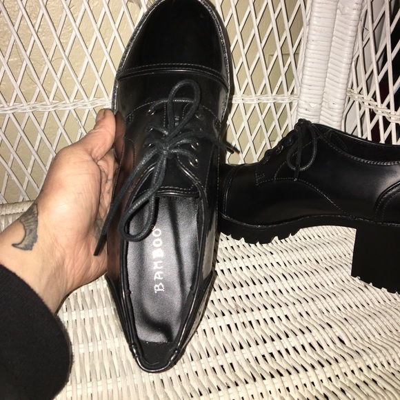 Black Oxford Heels - Picture 5 of 5